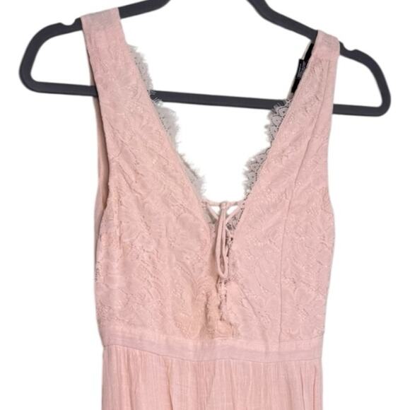 Forever 21 Blush Lace Maxi Small Dress - Picture 6 of 13
